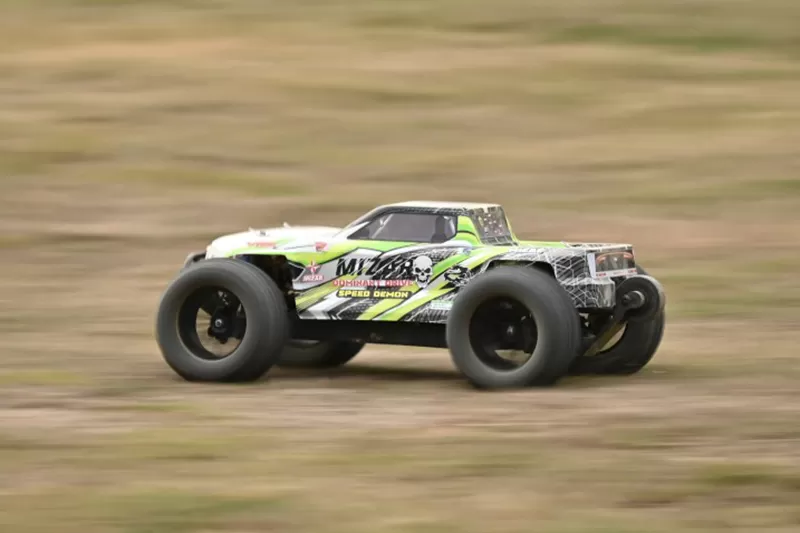 Caminhão RC elétrico off-road 4WD de 10 escalas 2.4G escovado de alta velocidade RTR # RH1071