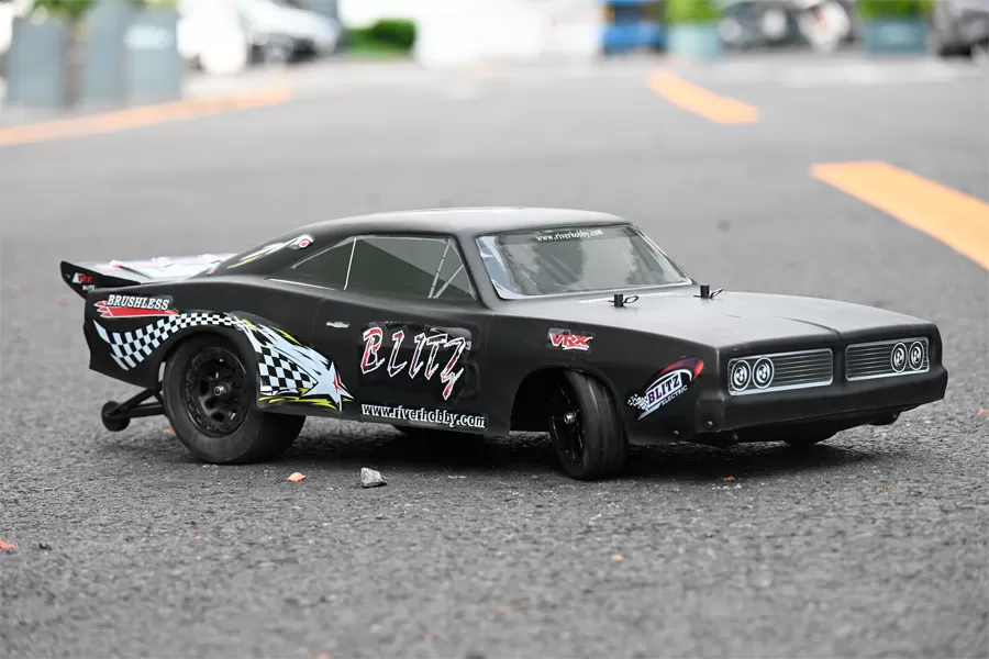 Carro de arrasto elétrico elétrico de 10 escalas 2WD RC 2.4G escovado de alta velocidade RTR # RH2015
