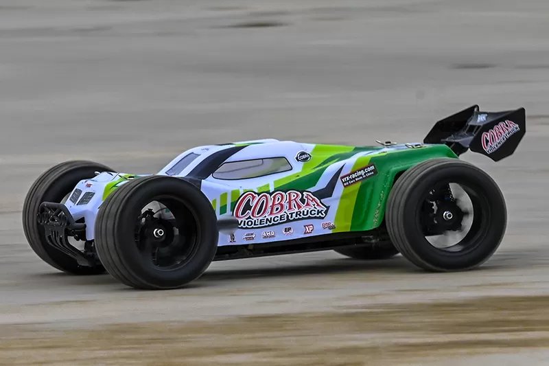 8 escala 4WD off-road RC elétrico Truggy 2.4G sem escova de alta velocidade RTR # RH818