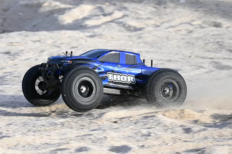 10 escala 4WD off-road Nitro RC Truggy 2.4G motor de alta velocidade # RH1002