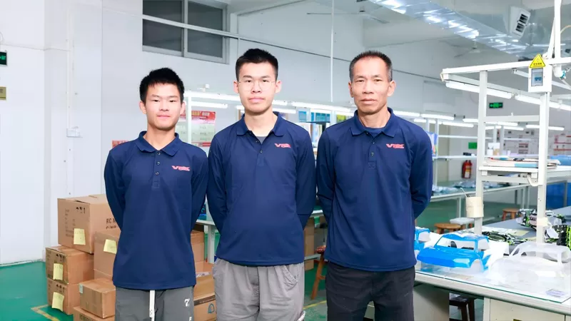 Equipe de produção de peças de reposição